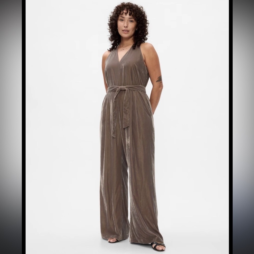GAP Recycled Velvet V-Neck Sleeveless Wide Leg Jumpsuit NWT
